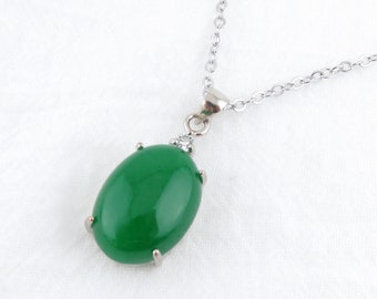 Lucky Green Jade Teardrop Halskette, Gold Blumen Blumenschmuck