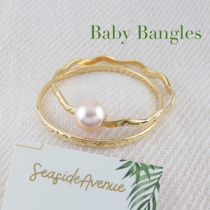 Stackable Set of 2 Wavy Baby Bangles, Pink Pearl / 3mm Hammer-Cut Gauge Wire, Baby Bracelet, Baby Girl