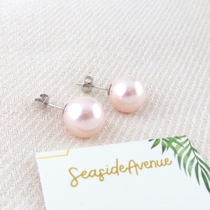 Pink Pearl Stud Silver Earrings 925 Sterling Silver / Minimalist Elegant Jewelry Simple Everyday Wear, Shell Pearl