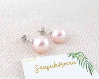 Pink Pearl Stud Silver Earrings 925 Sterling Silver / Minimalist Elegant Jewelry Simple Everyday Wear, Shell Pearl