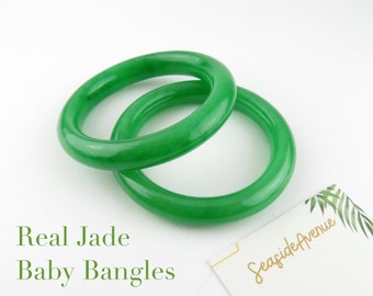 Bracelets joncs pour bébés sur chenilles en jade véritable / jade vert pour bébé, bracelet en jade véritable, joncs pour bébé, jonc pour nouveau-né