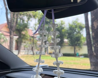 Collier hawaïen pour voiture, fleurs blanches de Puakenikeni, 18" de long, fait main sur commande, collier de fleurs blanches, collier de voiture Aloha, collier de miroir de voiture