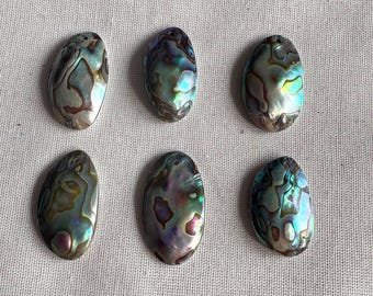 Cabujón/Colgante de concha de abulón con base de nácar, piezas para hacer joyas con orificio perforado, paquete de 6, de 2,5 a 3,3 cm