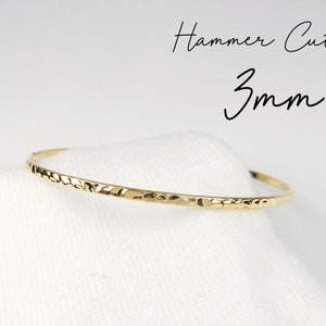 Single Bangle, Hammered Hamilton Gold Gauge Wire / Stackable Jewelry, Minimalist Island Style, Simple Jewelry, Seaside Avenue