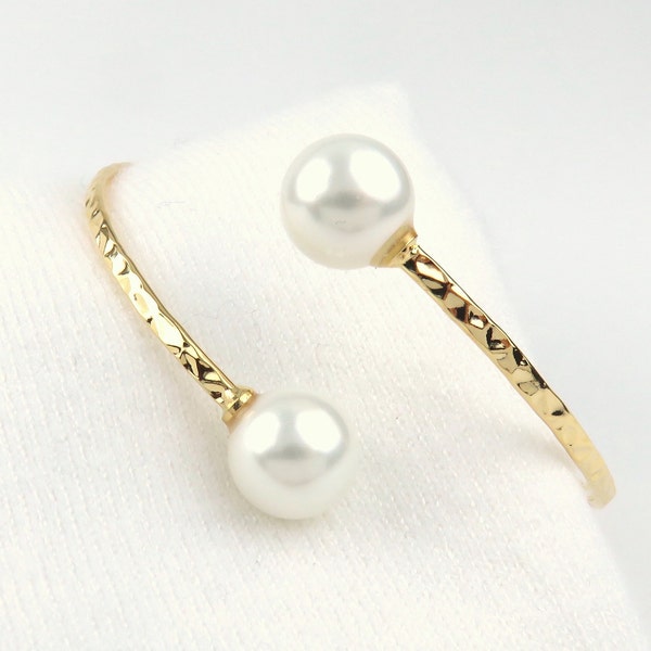 Double White Shell Pearl Cuff Bypass Bangle / Hawaiian Heirloom Design, Hamilton Gold, Simple and Elegant Jewelry, Pearl Bangle