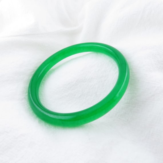 深緑色の翡翠バングル / 深緑色の半透明翡翠、サイズ7.5インチと8