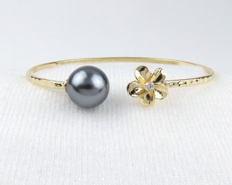 Plumeria Flower Cuff Bangle, Black Pearl / Hawaiian Hamilton Gold, Tahitian Shell Pearl