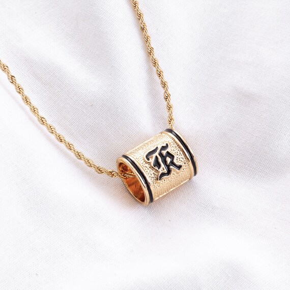 K Letter Hawaiian Design Barrel Necklace With Rope Chain Black