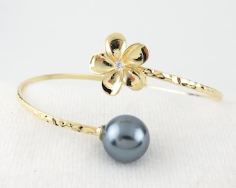 Gold Plumeria Flower Bypass Wrap Bangle with Black Shell Pearl/ Tahitian Shell Pearl, Hawaiian Bangle, Cuff Bangle, Adjustable, Open Size