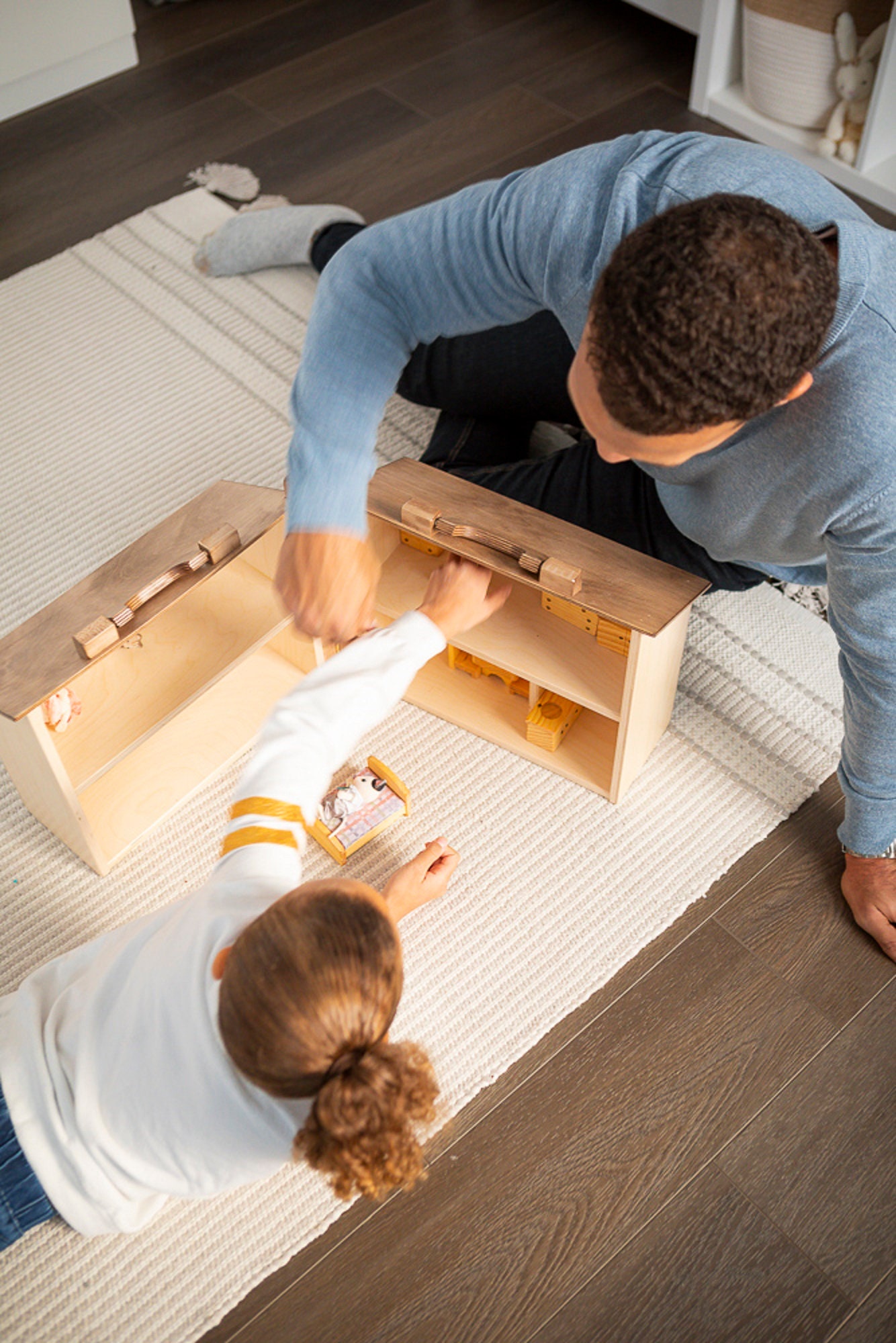 Folding Wooden Dollhouse and Doll Furniture Natural Walnut -  Portugal