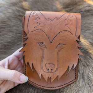 Handgefertigte Leder Wolf Gürteltasche für Jahrmarkt oder Festival