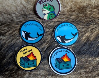 Meme-vinylstickers - Orca Dumpster Fire Resist
