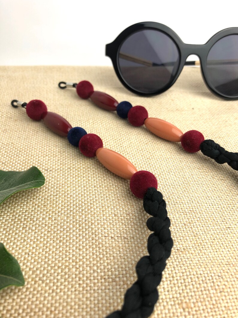 Glasses chain Garnet cord for glasses Chain for garnet and beige glasses Gifts for her Winter glasses chain Tirolinas.