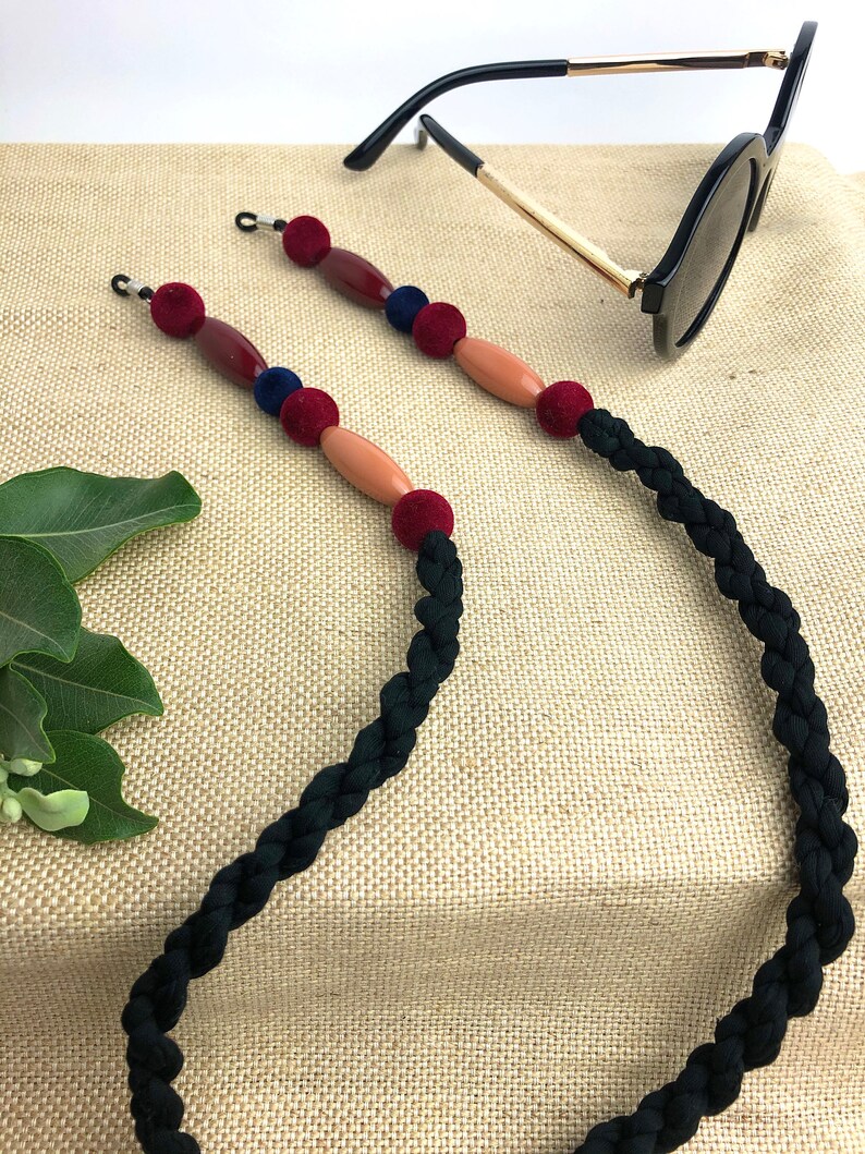 Glasses chain Garnet cord for glasses Chain for garnet and beige glasses Gifts for her Winter glasses chain Tirolinas.