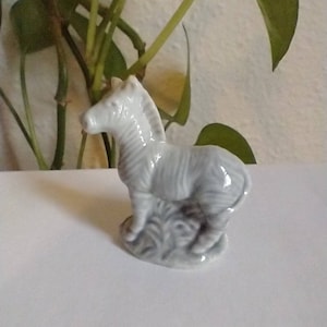 Wade zebra figurine whimsies Red Rose tea figure light gray ceramic zebra figurine excellent vintage condition