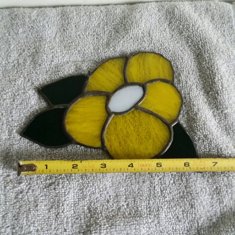 stained glass flowerslag yellow glass suncatcher