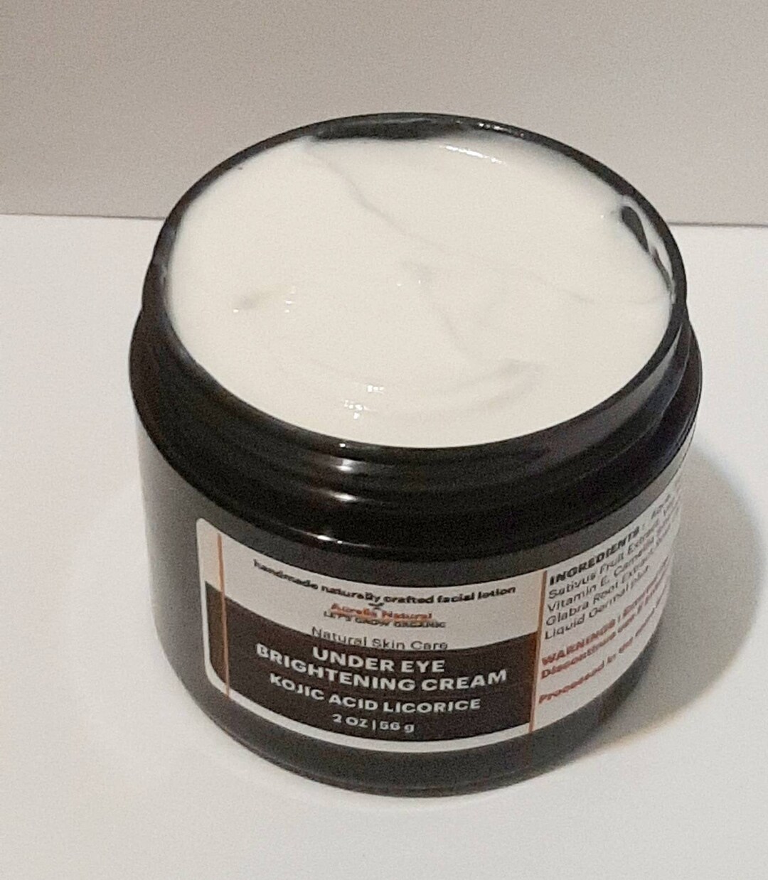 UNDER EYES Cream With Kojic Acid, Licorice, Cucumber Extract, Vitamin C