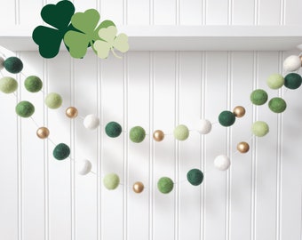 St Patricks Garland, St Patricks Day Decor, St Patricks Day Felt Ball Garland, Irish Decor, St Patrick Decor, St Patrick Banners, St Pattys