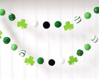 Guirnalda de trébol de fieltro: decoración para la repisa del Día de San Patricio