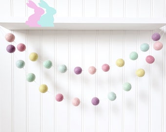 Easter Felt Ball Garland, Spring Pom Pom Garland, Easter Garland, Easter Decor, Easter Decorations, Spring Decor, Spring Garland, Pastel