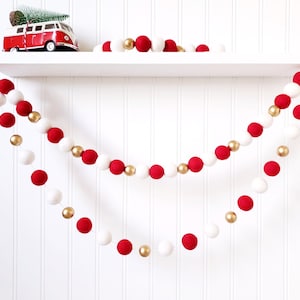 Christmas Felt Ball Garland, Pom Pom Garland, Christmas Decor, Christmas Mantle, Party Decor, Holiday Decor, Banner, Bunting