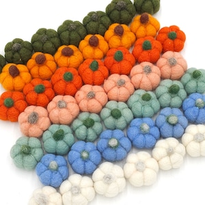 Mini Wool Felt Pumpkins: Fall Thanksgiving Decor, DIY Crafts