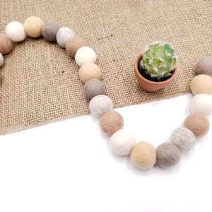 Neutral Felt Ball Garland, Beige Home Decor, Modern Farmhouse Decor, Organic Decor, Minimalist Garland, Neutral Wall Decor