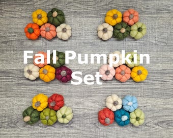 Felt Pumpkins Set of 5, Fall Pumpkin Decor, Autumn Table Centerpiece, Thanksgiving Decor, Rustic Farmhouse Pumpkin, Fall Tiered Tray Decor