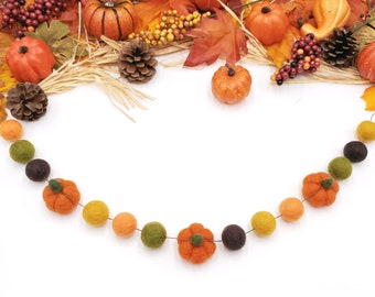 Kürbisgirlande aus Filz: Herbstliche Wollkugel-Dekoration für Thanksgiving