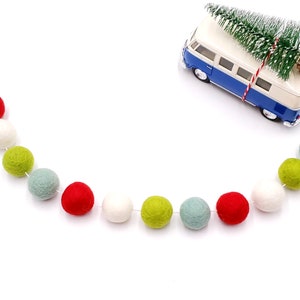 Felt Ball Christmas Garland: Holiday Mantle Decor