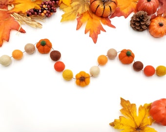 Kürbisgirlande aus Filzkugeln: Herbstliche Thanksgiving-Dekoration