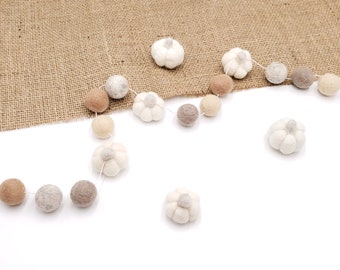Neutral Felt Pumpkin Garland, Fall Mantel Decor, Autumn Home Decor, Thanksgiving Garland, Minimalist Pumpkin Banner, Cozy Boho Fall Decor