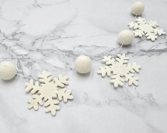 Felt Snowflake Garland: Neutral Christmas Decor