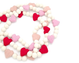 Felt Heart Garland: Valentine's Day Pom Pom Decor