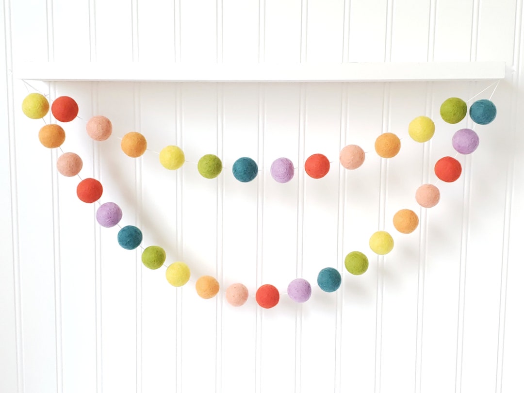 Rainbow Felt Ball Garland: 100% New Zealand Wool Nursery Decor - Etsy