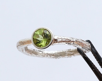Twig Silver Ring with Peridot: handmade Sterling silver & Peridot ring, August birthstone, Peridot ring for women, Peridot promise ring.