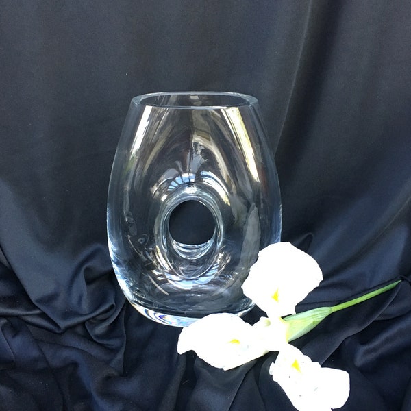 Whimsical Clear Glass Flower Vase for Dramatic Arrangements