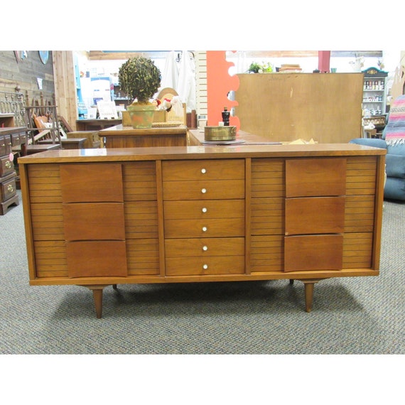 Mid Century Johnson Carper Dresser Shipping Included In Price Etsy