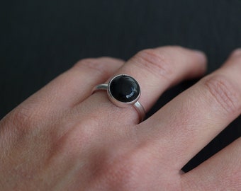 Black Gemstone Ring, Silver & Onyx Ring, Narrow Band, Round Gemstone Ring, Big Circular Gem Ring
