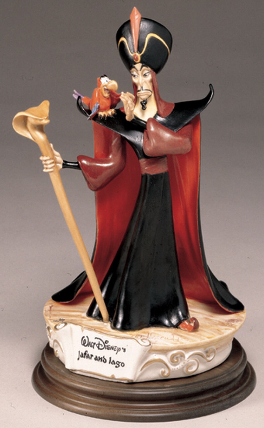 ディズニー アラジンのジャファーとイアゴ 悪役 Capodimonte Laurenz