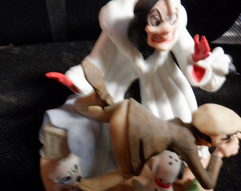 Vintage  101 Dalmatians  Cruella de Vil villain with Puppies Walt Disney Productions