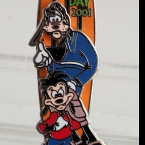 2001 Goofy & Max Father&#39;s Day Disneyland/DCA USA Limited Edition Pin