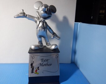 Vantage Mickey Mouse best mother figurine