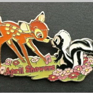 2002 Bambi e Flower The Skunk Momentos musicais mágicos April Showers Pin da Disney no cartão original