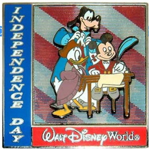 Donald Goofy & Mickey as The Founding Fathers DW Independence Day 2001 Disney Pin