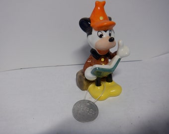 Vintage Mickey leyendo una estatuilla de libro Hecha por Goebel para Disney