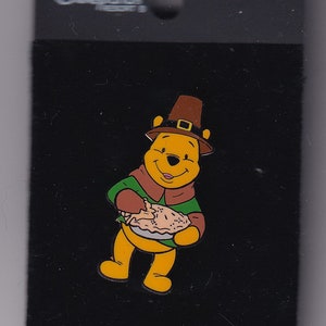 Vintage Winnie the Pooh cuerpo completo Feliz Día de Acción de Gracias Disney Pin pn card
