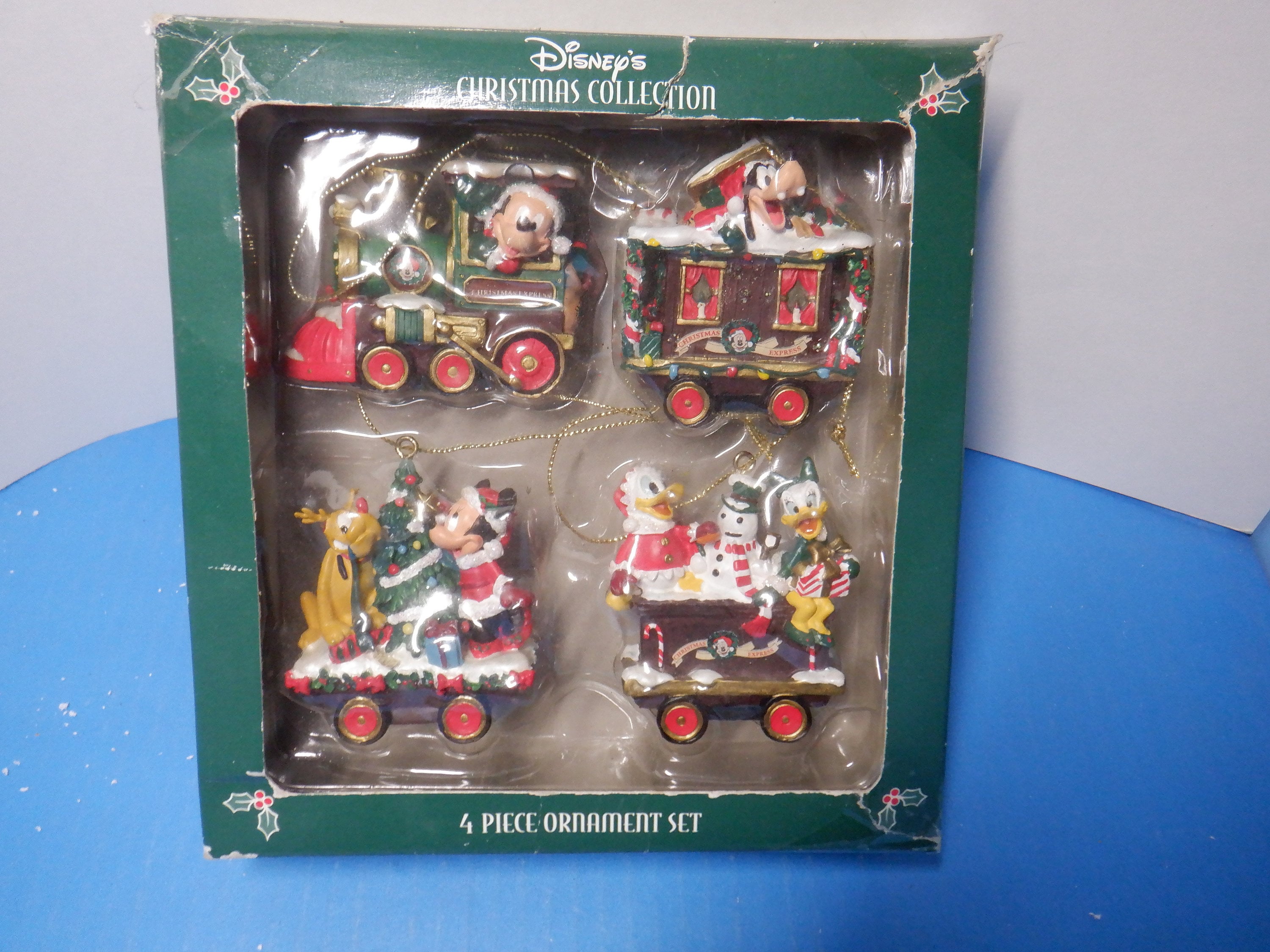 Train hotsell ornament set