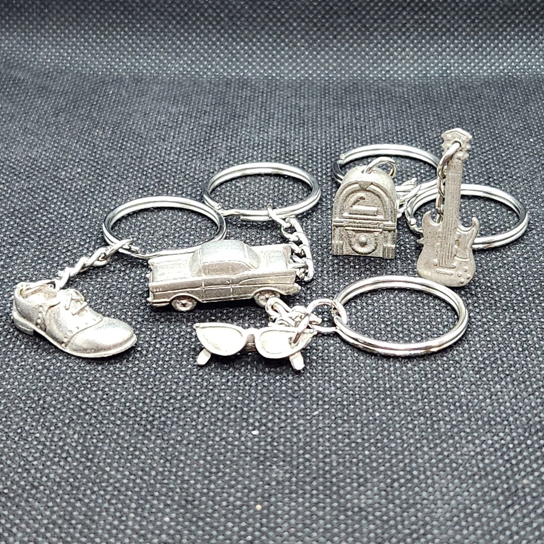 The Fifties Game Upcycled Metal Game Token Keychains Jukebox ...