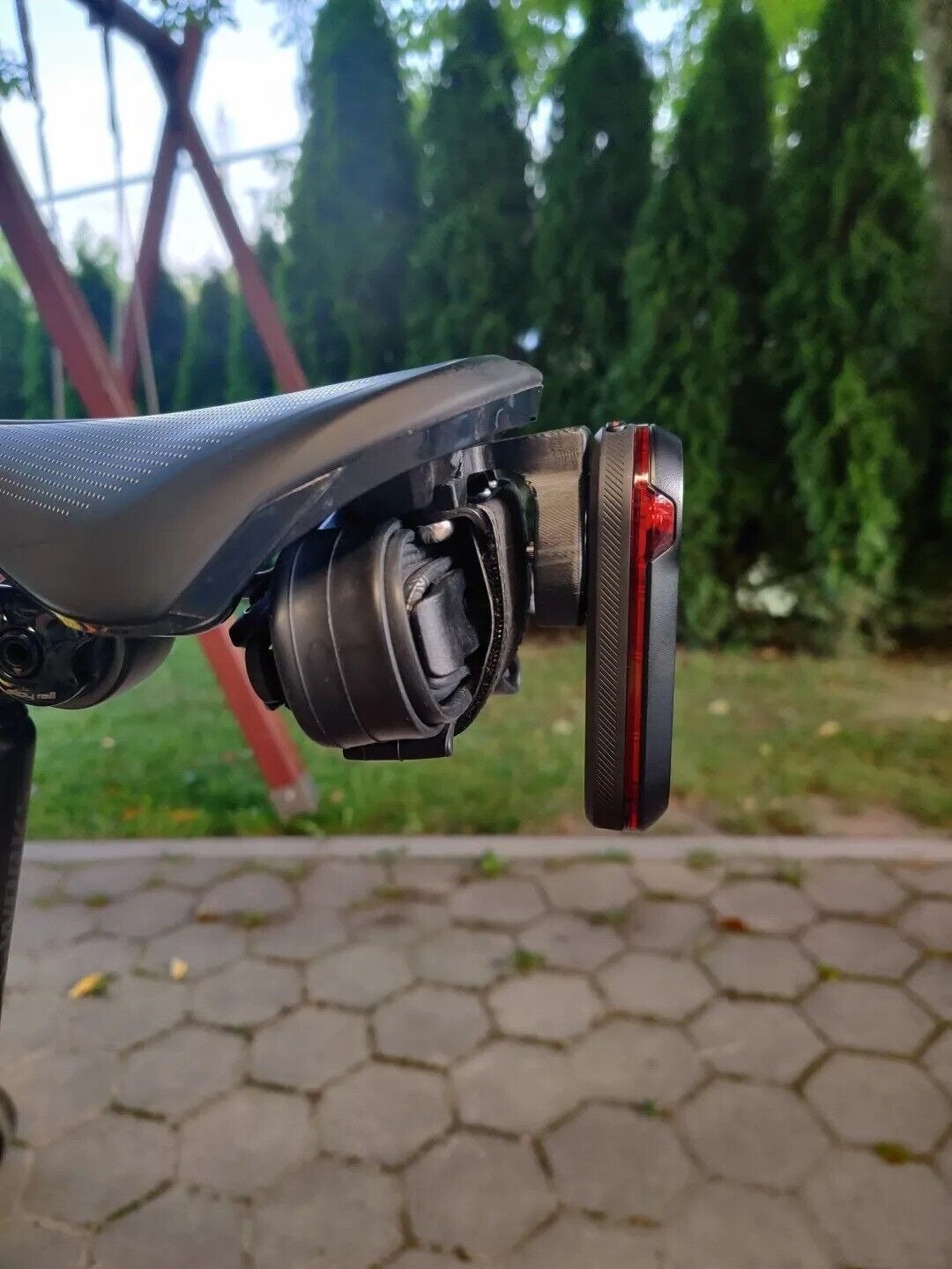 Supporto Per Garmin Varia Con Tecnologia SWAT Specialized – Bracket Per Luce (Nero)